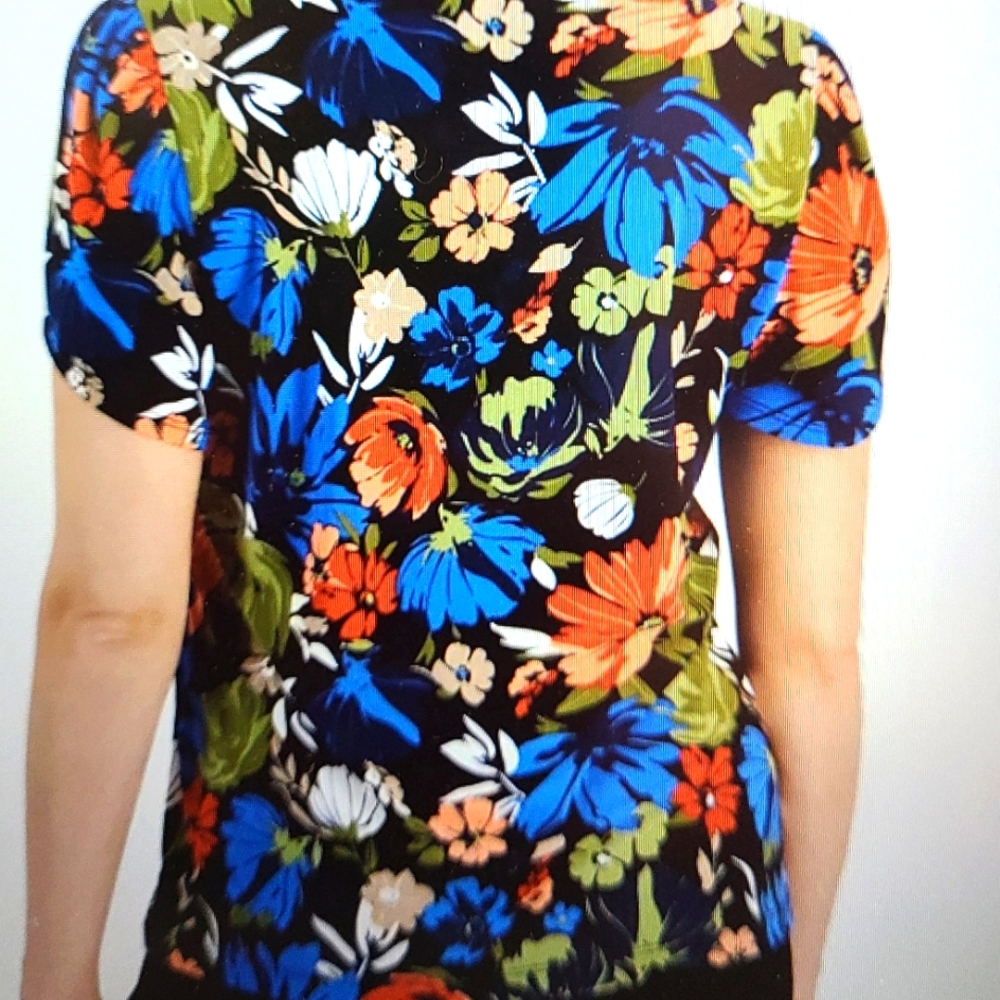 Anne Klein tulip sleeve top - Picture 4 of 7